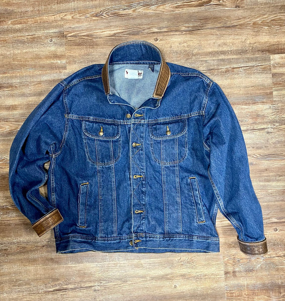 Wrangler | Custom Cedar Ridge Leather Collar/Cuffs RW Denim Jacket –  Outpost Western Store