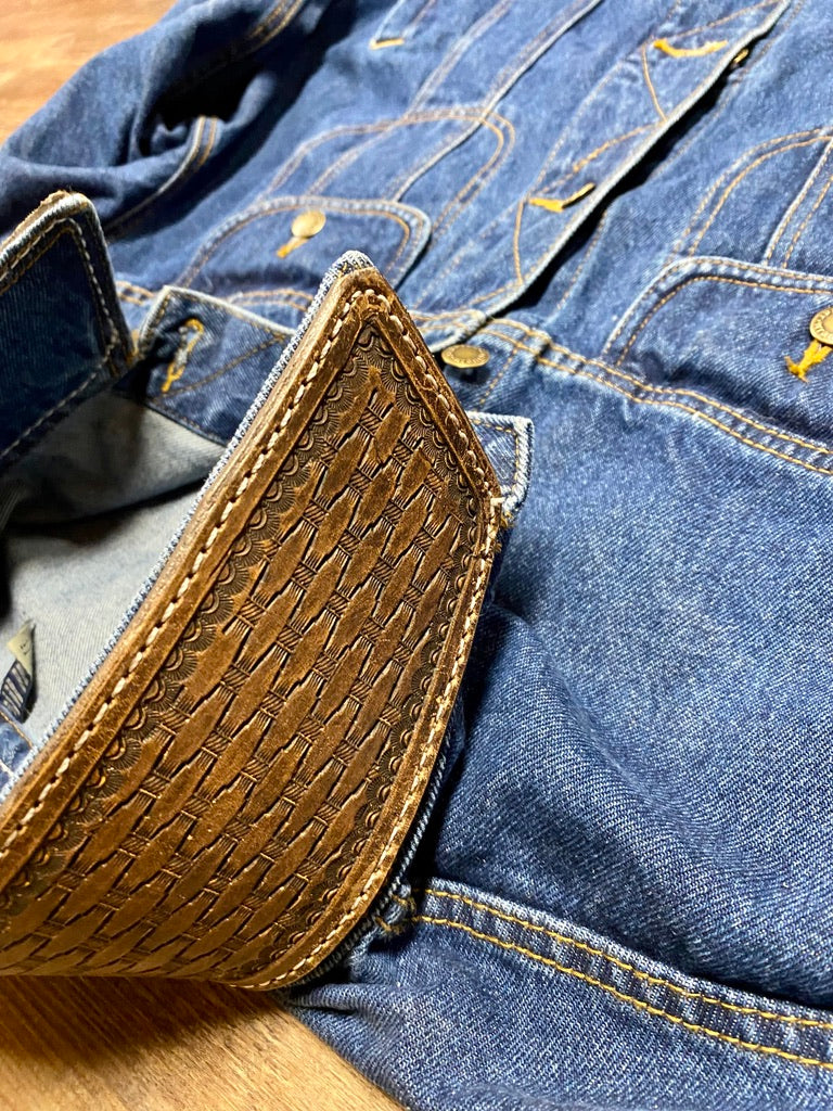 Leather stamped collar detail Wrangler | Custom Cedar Ridge Leather Collar/Cuffs RW Denim Jacket